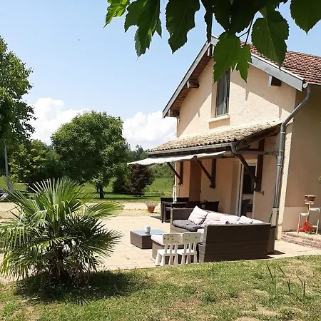 A La Campagne Avec Piscine Apartment Biziat