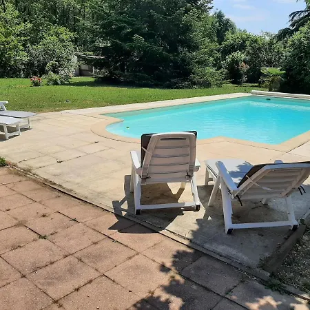 A La Campagne Avec Piscine